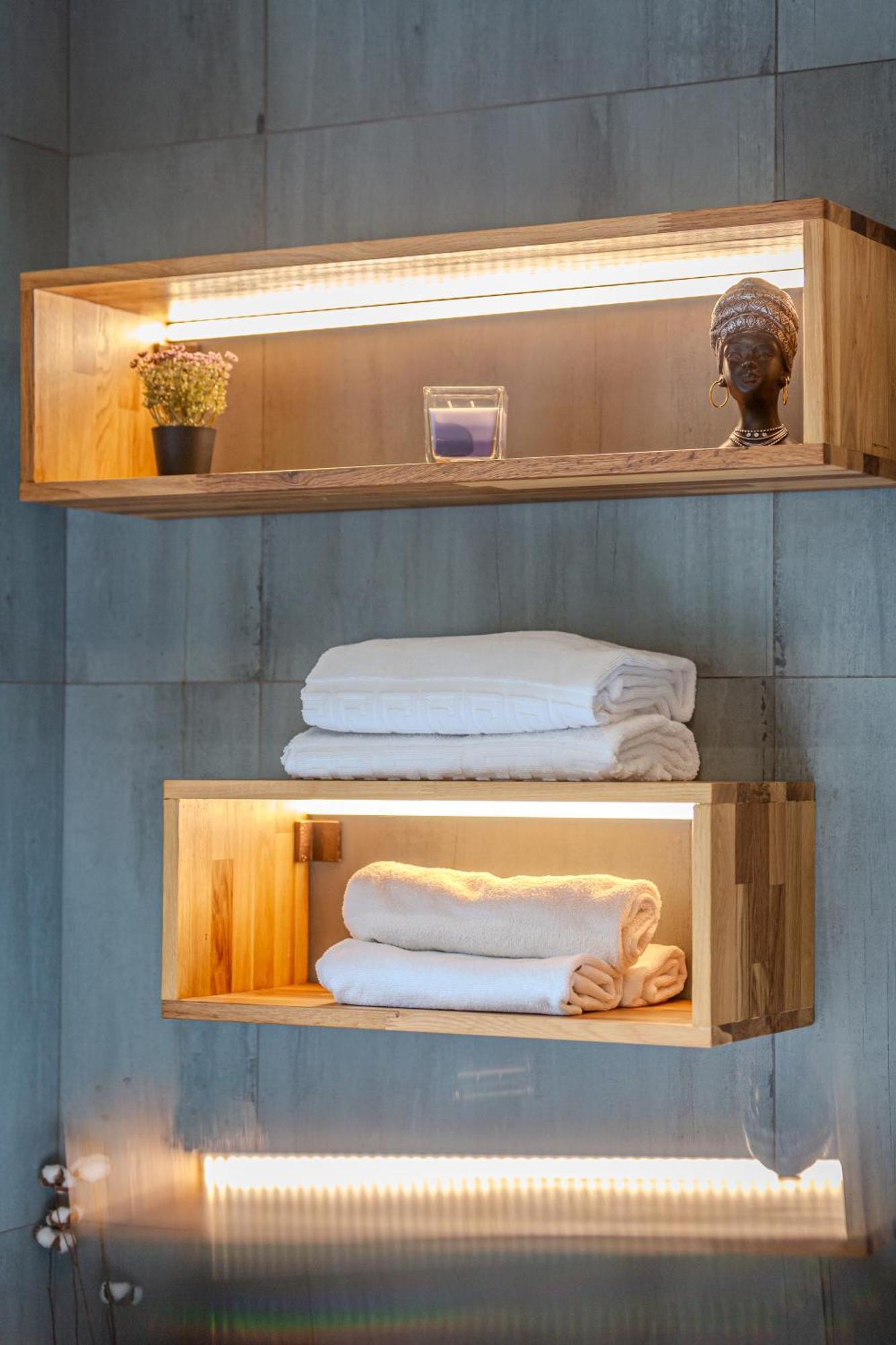 Lagom - Hot Tub Hideout Brasov Ngoại thất bức ảnh
